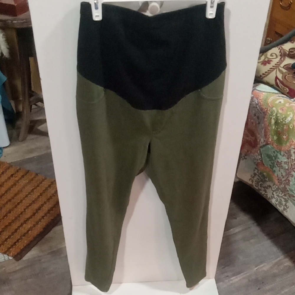 (415) Maternity Time and Tru Black and Olive Leggings / Jeans / Pants